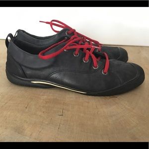 Kenneth Cole leather Sneakers Sz 9.5